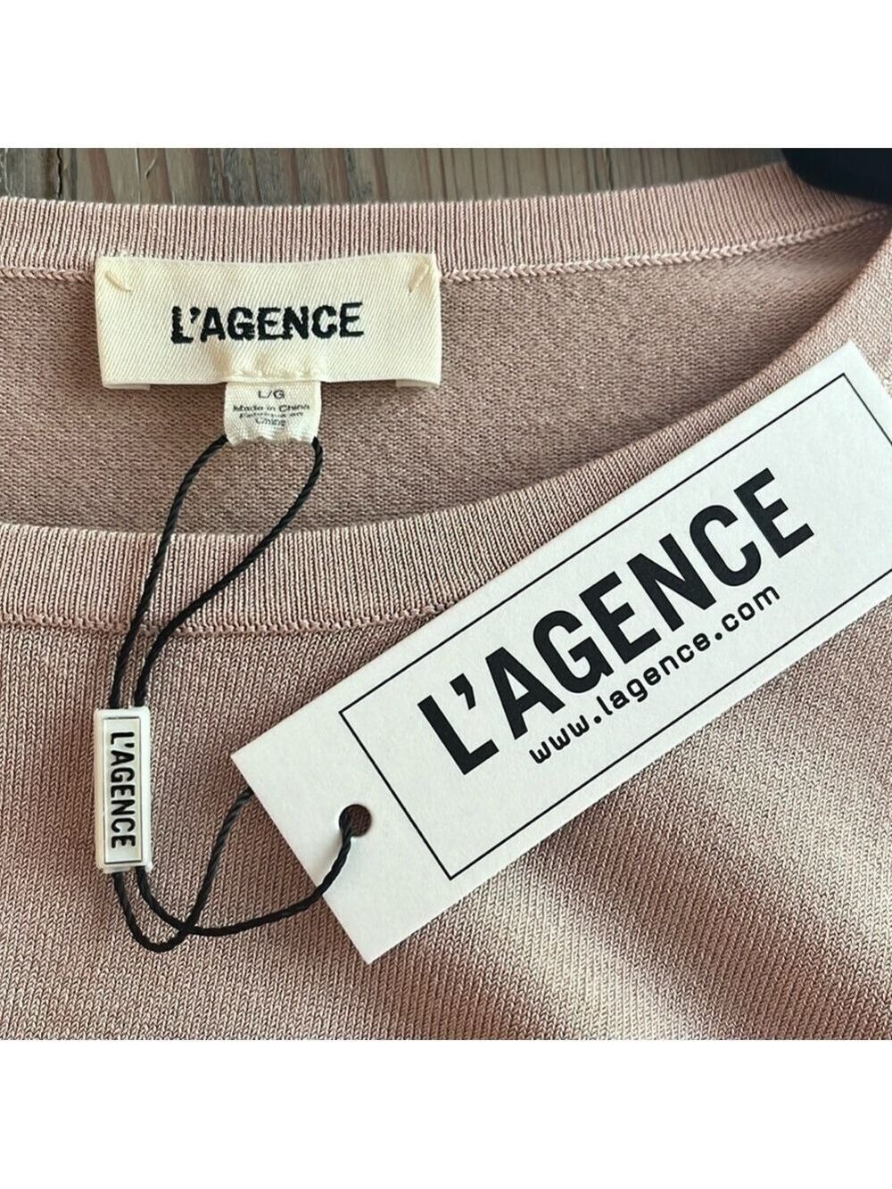 L'Agence Jocelyn Cutout Knit Pullover Sweater Long Sleeve in Blush Pink Size L - Picture 9 of 10